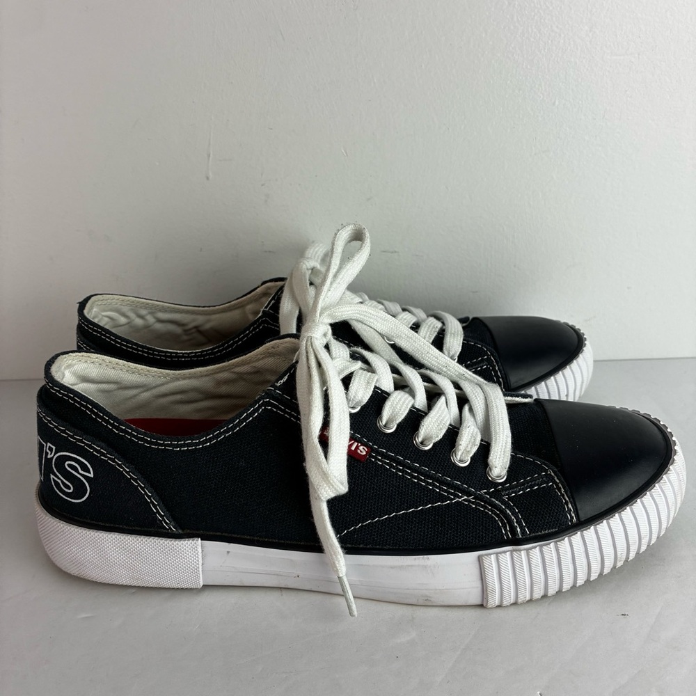 Levi’s Anika-C Navy Blue Low Top Sneakers NWOT - Picture 2 of 7